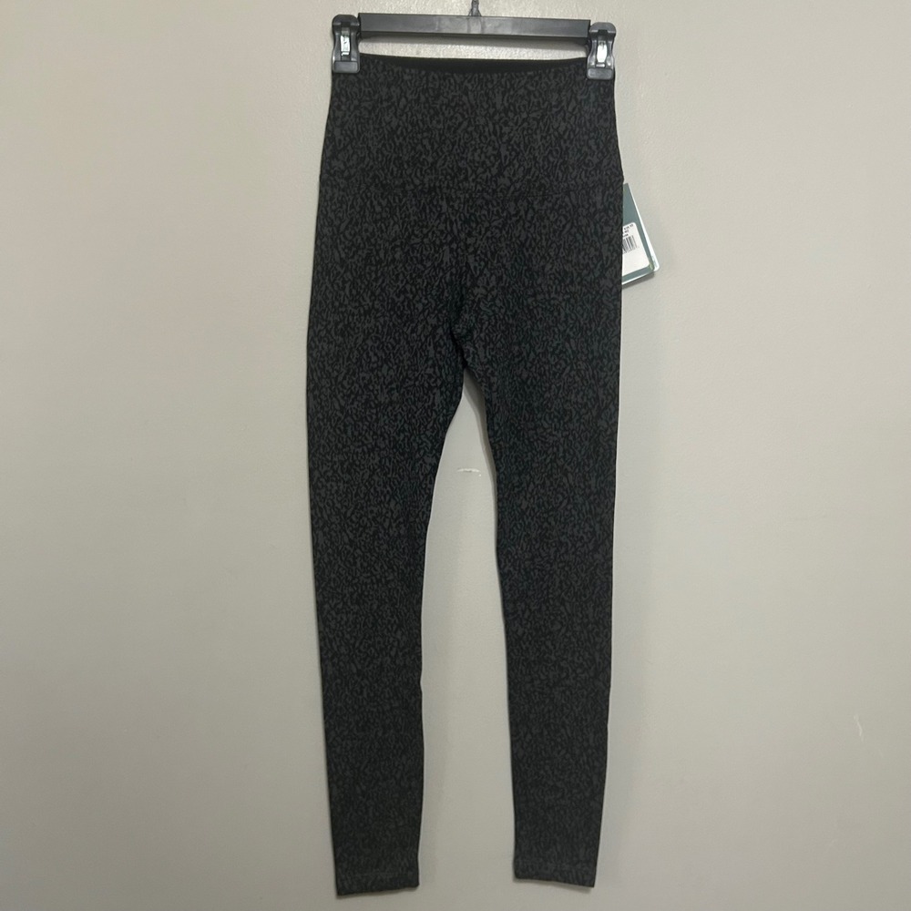 Lysse Sketch Animal Leggings Women XS Charcoal Black NEW High Waist Shaping
